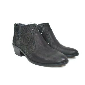 Vince Camuto Women’s Black Leather Perforated Heel Zip Booties Shoes Sz 6.5 M